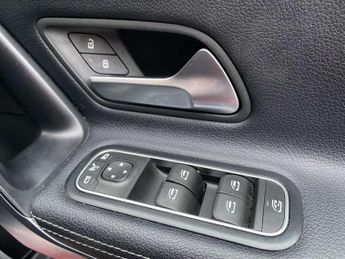 Mercedes-Benz CLA Cla 250E Amg Line Premium 4Dr Tip Auto