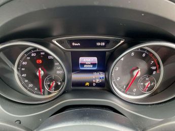 MERCEDES-BENZ GLA Gla 180 Amg Line Edition 5Dr Auto