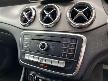 MERCEDES-BENZ GLA Gla 180 Amg Line Edition 5Dr Auto