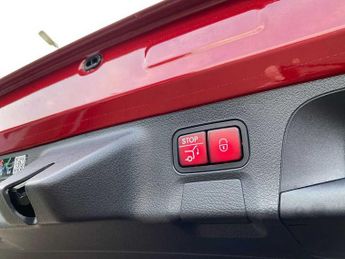 MERCEDES-BENZ CLA Cla 220D Amg Line Premium Plus 5Dr Tip Auto