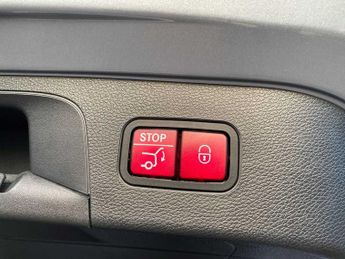 MERCEDES-BENZ EQC Eqc 400 300Kw Amg Line 80Kwh 5Dr Auto