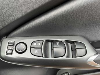 Nissan JUKE 1.0 Dig-T Acenta Premium 5Dr Dct