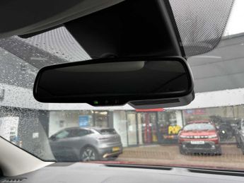 NISSAN QASHQAI 1.3 Dig-T 160 N-Connecta 5Dr Dct