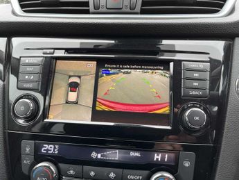 NISSAN QASHQAI 1.3 Dig-T 160 N-Connecta 5Dr Dct