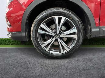 NISSAN QASHQAI 1.3 Dig-T 160 N-Connecta 5Dr Dct