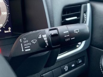 NISSAN QASHQAI 1.3 Dig-T Mhev N-Connecta Suv 5Dr Petrol Hybrid Xtron Euro 6 (S/