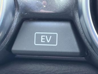 NISSAN JUKE 1.6 N-Connecta Suv 5Dr Petrol Hybrid Auto Euro 6 (143 Ps)