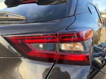 NISSAN JUKE 1.6 N-Connecta Suv 5Dr Petrol Hybrid Auto Euro 6 (143 Ps)