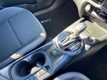 Nissan JUKE 1.6 Hybrid N-Connecta 5Dr Auto