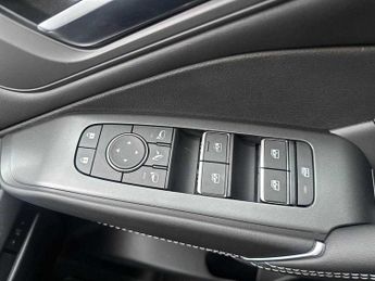 NISSAN QASHQAI 1.5 E-Power N-Connecta 5Dr Auto