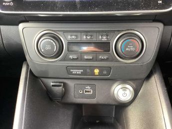 Nissan LEAF 110Kw Acenta 39Kwh 5Dr Auto