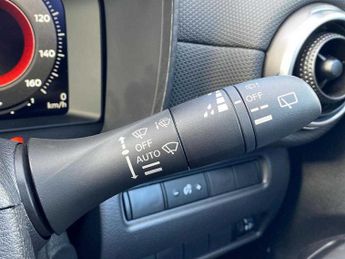 NISSAN JUKE 1.6 Hybrid N-Connecta 5Dr Auto