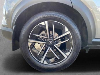 NISSAN JUKE 1.6 Hybrid N-Connecta 5Dr Auto