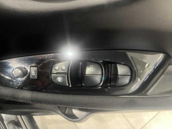 Nissan LEAF 110Kw N-Connecta 39Kwh 5Dr Auto