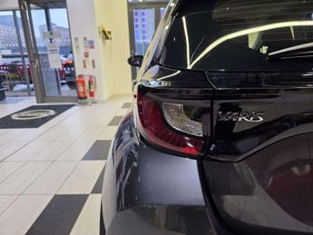 Toyota YARIS 1.5 Hybrid Icon 5Dr Cvt