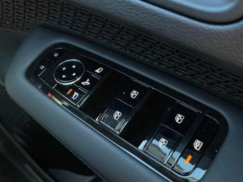 NISSAN ARIYA 320Kw Nismo 87Kwh 22Kwch 5Dr E-4Orce Auto