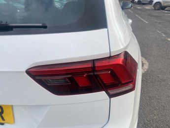 VOLKSWAGEN TIGUAN 1.5 Tsi 150 Active 5Dr Dsg