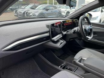 RENAULT MEGANE E-TECH Ev60 160Kw Iconic 60Kwh Optimum Charge 5Dr Auto
