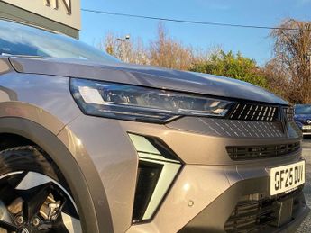 RENAULT CAPTUR 1.6 E-Tech Techno Suv 5Dr Petrol Hybrid Auto Euro 6 (S/S) (145 P