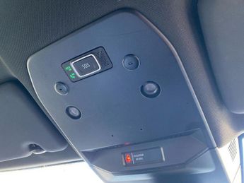 RENAULT MEGANE E-TECH 60Kwh Iconic Hatchback 5Dr Electric Auto (Optimum Charge) (220 P