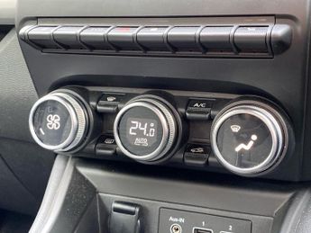 RENAULT ZOE R110 52Kwh Iconic Hatchback 5Dr Electric Auto (I, Rapid Charge) 