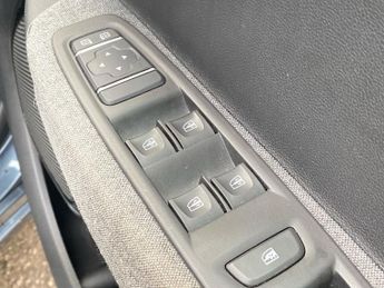 RENAULT ZOE R110 52Kwh Iconic Hatchback 5Dr Electric Auto (I, Rapid Charge) 