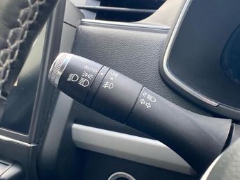 RENAULT ZOE R110 52Kwh Iconic Hatchback 5Dr Electric Auto (I, Rapid Charge) 