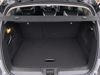 RENAULT CAPTUR 1.6 E-Tech Techno Suv 5Dr Petrol Hybrid Auto Euro 6 (S/S) (145 P