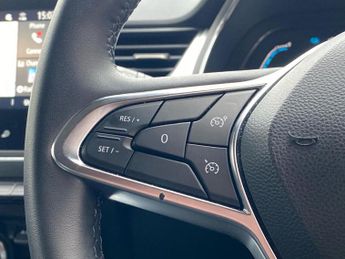 RENAULT CAPTUR 1.6 E-Tech Techno Suv 5Dr Petrol Hybrid Auto Euro 6 (S/S) (145 P