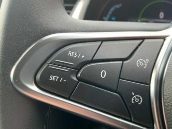 RENAULT CAPTUR 1.6 E-Tech Full Hybrid 145 Evolution 5Dr Auto