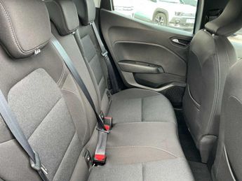 RENAULT CLIO 1.6 E-Tech Full Hybrid 145 Evolution 5Dr Auto