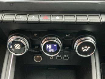 RENAULT CLIO 1.6 E-Tech Full Hybrid 145 Techno 5Dr Auto