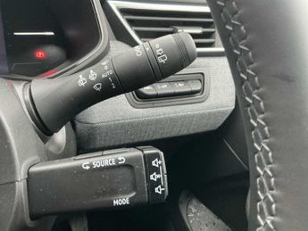 RENAULT CLIO 1.6 E-Tech Full Hybrid 145 Techno 5Dr Auto