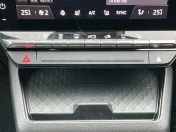 RENAULT MEGANE E-TECH Ev60 160Kw Techno+ 60Kwh Optimum Charge 5Dr Auto