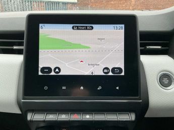 Renault CLIO 1.6 E-Tech Full Hybrid 145 Techno 5Dr Auto