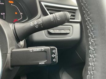 RENAULT CLIO 1.6 E-Tech Full Hybrid 145 Evolution 5Dr Auto