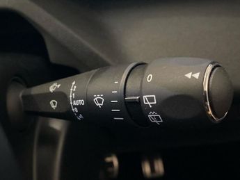 PEUGEOT 308 1.6 Plug-In Hybrid Allure Premium 5Dr E-Eat8