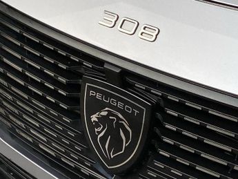 PEUGEOT 308 1.6 Plug-In Hybrid Allure Premium 5Dr E-Eat8
