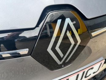RENAULT MEGANE E-TECH Comfort Range 60Kwh Iconic Hatchback 5Dr Electric Auto (220 Ps)
