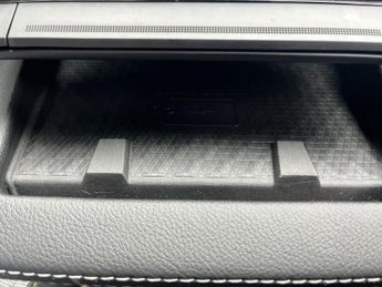 RENAULT MEGANE E-TECH Comfort Range 60Kwh Iconic Hatchback 5Dr Electric Auto (220 Ps)