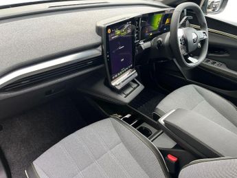 RENAULT MEGANE E-TECH Comfort Range 60Kwh Iconic Hatchback 5Dr Electric Auto (220 Ps)