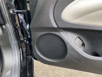 FIAT 500 42Kwh La Prima Hatchback 3Dr Electric Auto (118 Ps)