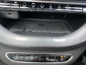 FIAT 500 42Kwh La Prima Hatchback 3Dr Electric Auto (118 Ps)