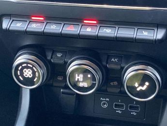 RENAULT ARKANA 1.3 Mild Hybrid 140 R.S. Line 5Dr Edc