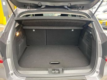 RENAULT CAPTUR 1.6 E-Tech Evolution Suv 5Dr Petrol Hybrid Auto Euro 6 (S/S) (14