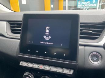 RENAULT CAPTUR 1.6 E-Tech Evolution Suv 5Dr Petrol Hybrid Auto Euro 6 (S/S) (14