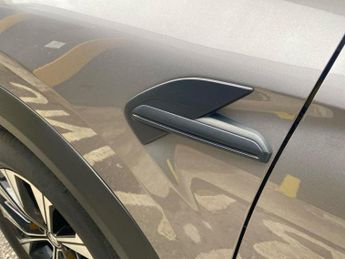 RENAULT CAPTUR 1.6 E-Tech Evolution Suv 5Dr Petrol Hybrid Auto Euro 6 (S/S) (14