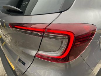RENAULT CAPTUR 1.6 E-Tech Evolution Suv 5Dr Petrol Hybrid Auto Euro 6 (S/S) (14