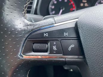 SEAT LEON 2.0 Tsi Cupra 300 Hatchback 5Dr Petrol Dsg Euro 6 (S/S) (300 Ps)