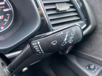 SEAT LEON 2.0 Tsi Cupra 300 Hatchback 5Dr Petrol Dsg Euro 6 (S/S) (300 Ps)